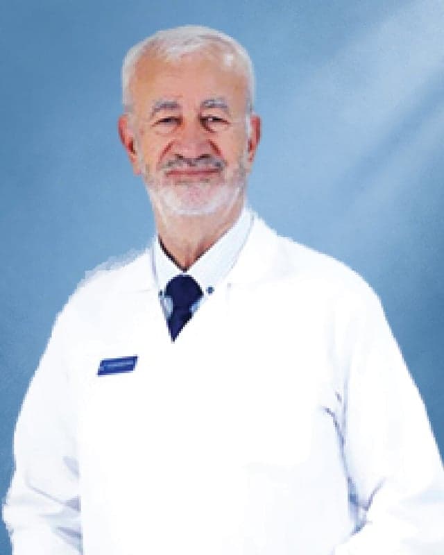 Dr. Abdul Karim, Orthodontist at Dar Al Kamal Hospital