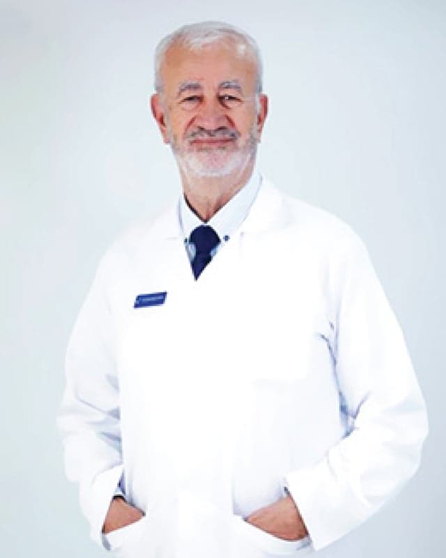 Dr. Abdul Karim, Orthodontist at Dar Al Kamal Hospital