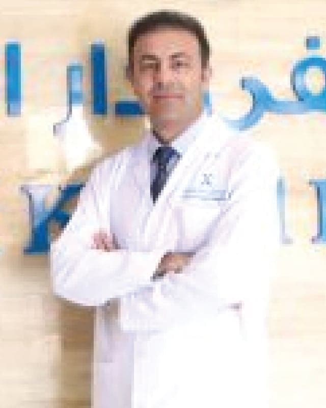 Dr. Arash Khozaei, Specialist Orthopedic at Dar Al Kamal Hospital