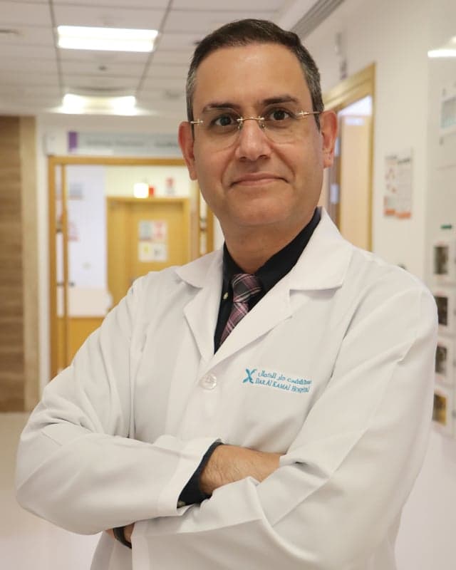 Dr. Bazman Saadat, Specialist Internal Medicine at Dar Al Kamal Hospital