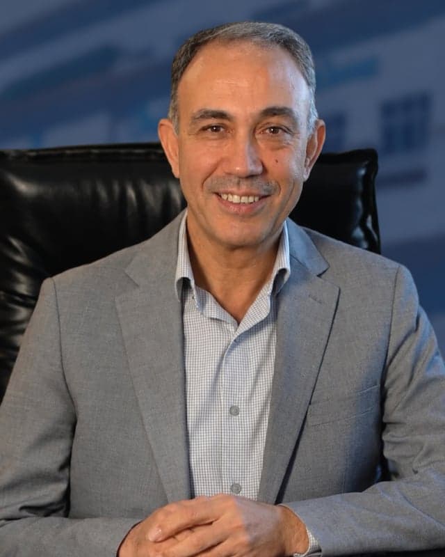 Dr. Hossein Ghauomi, Family Medicine Specialist at Dar Al Kamal Hospital